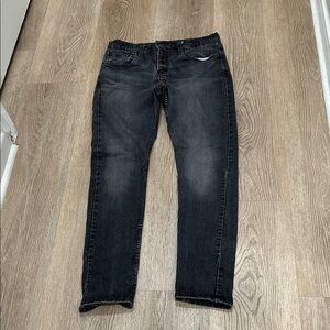 Men’s Levis 512 Jeans